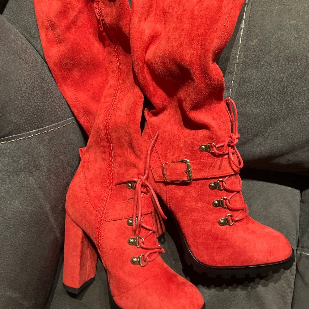 Thigh High Heeled Woman’s Red Suede Boots Size7